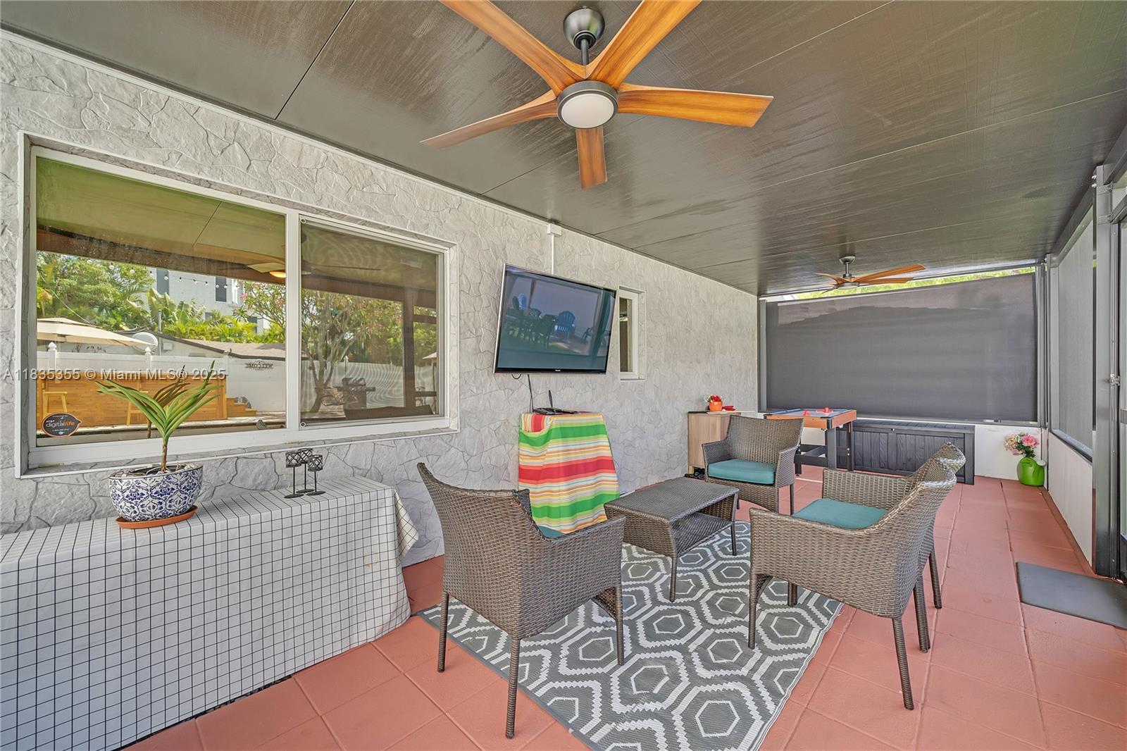 LAUDERDALE - Residential