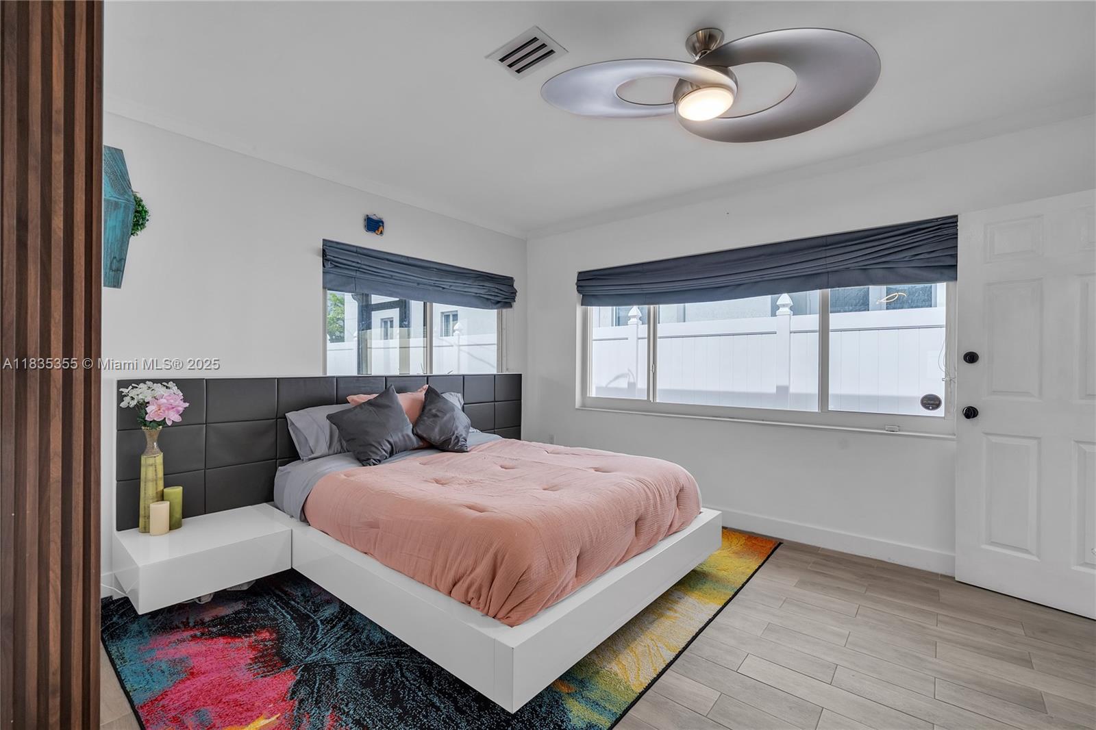 LAUDERDALE - Residential