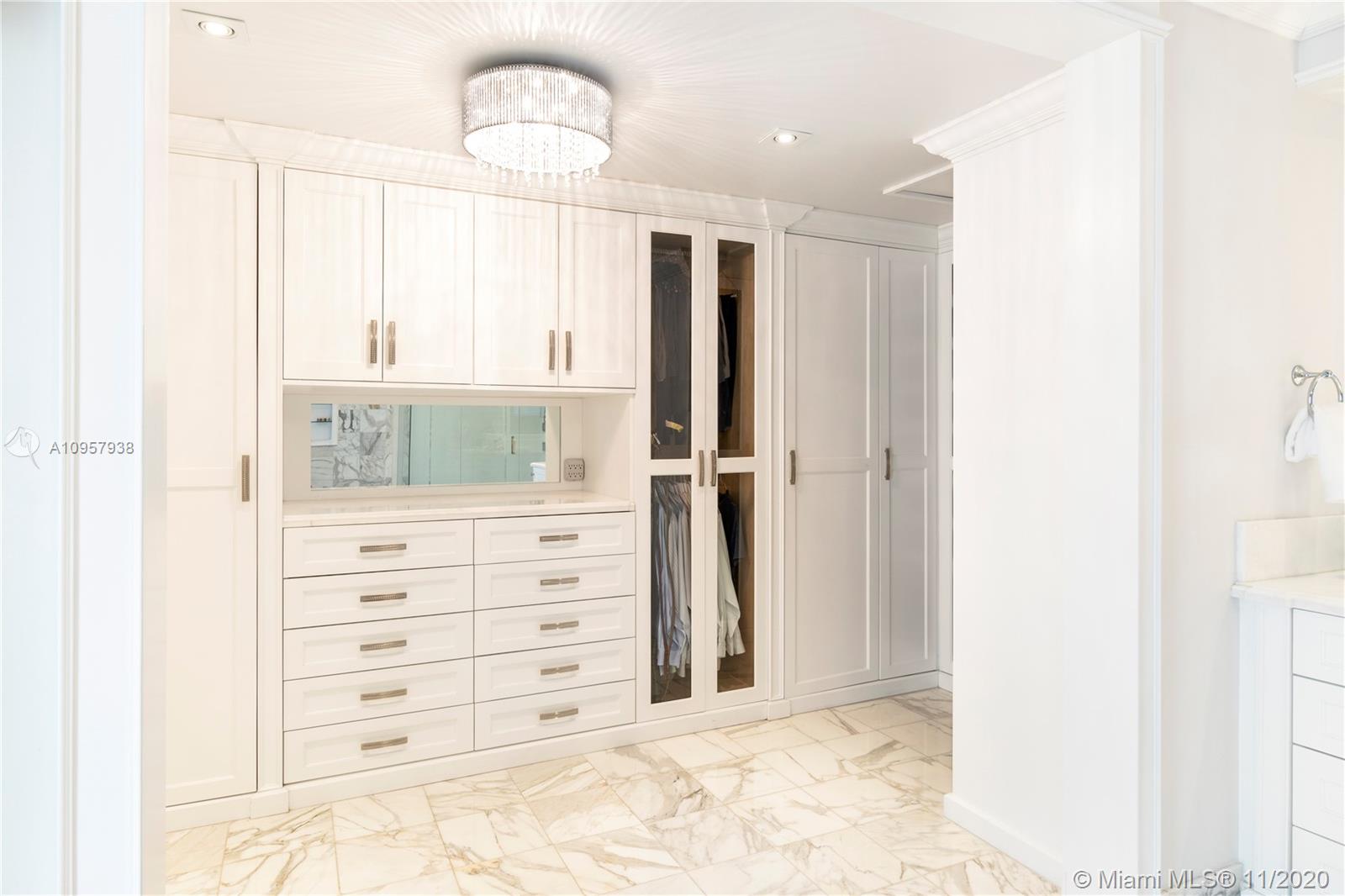 CORAL GABLES RIVIERA SEC - Residential