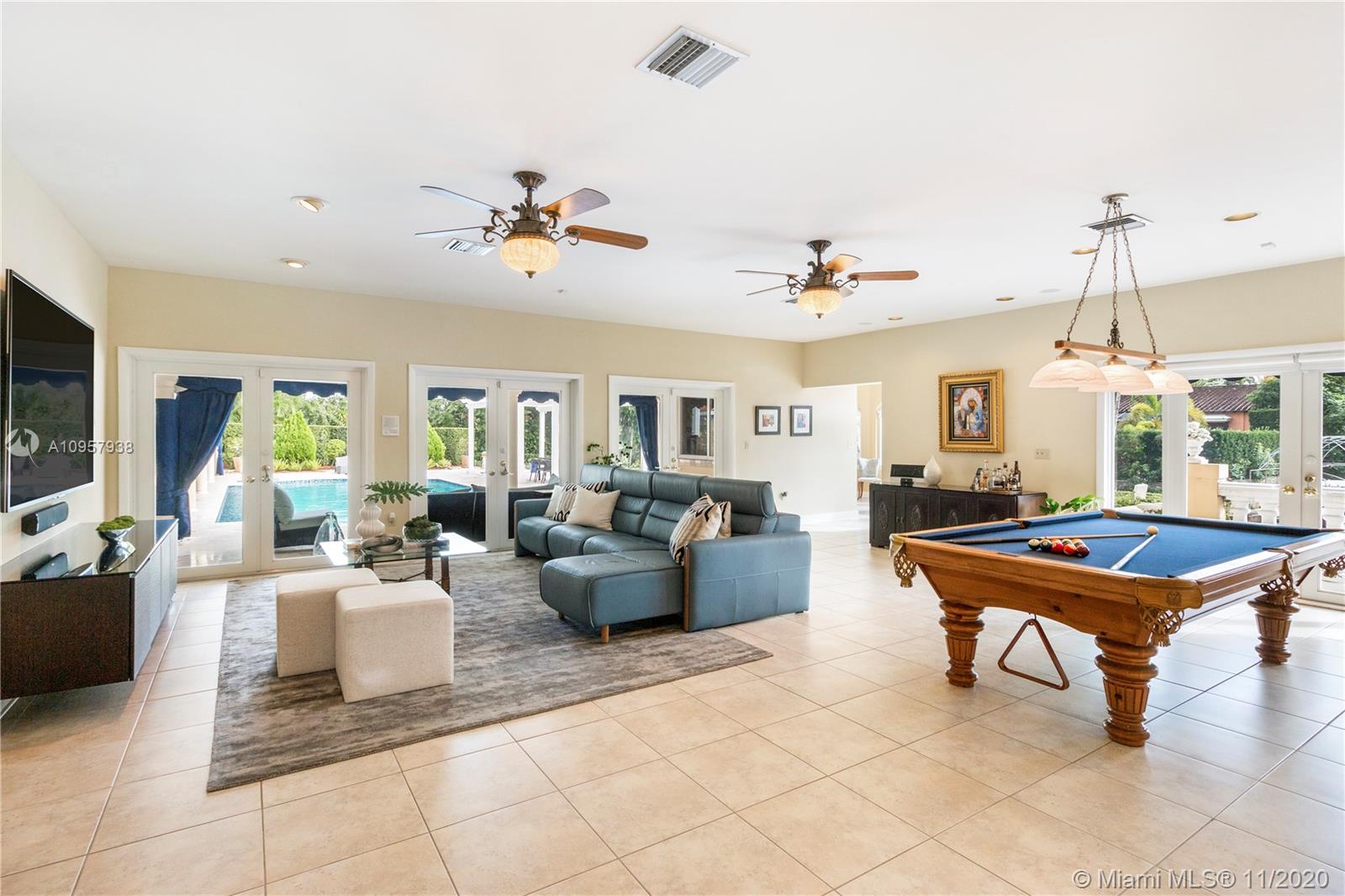 CORAL GABLES RIVIERA SEC - Residential