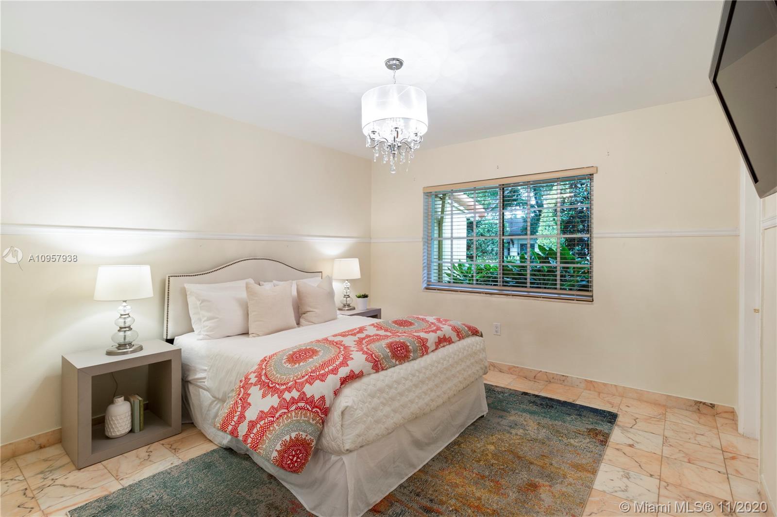 CORAL GABLES RIVIERA SEC - Residential