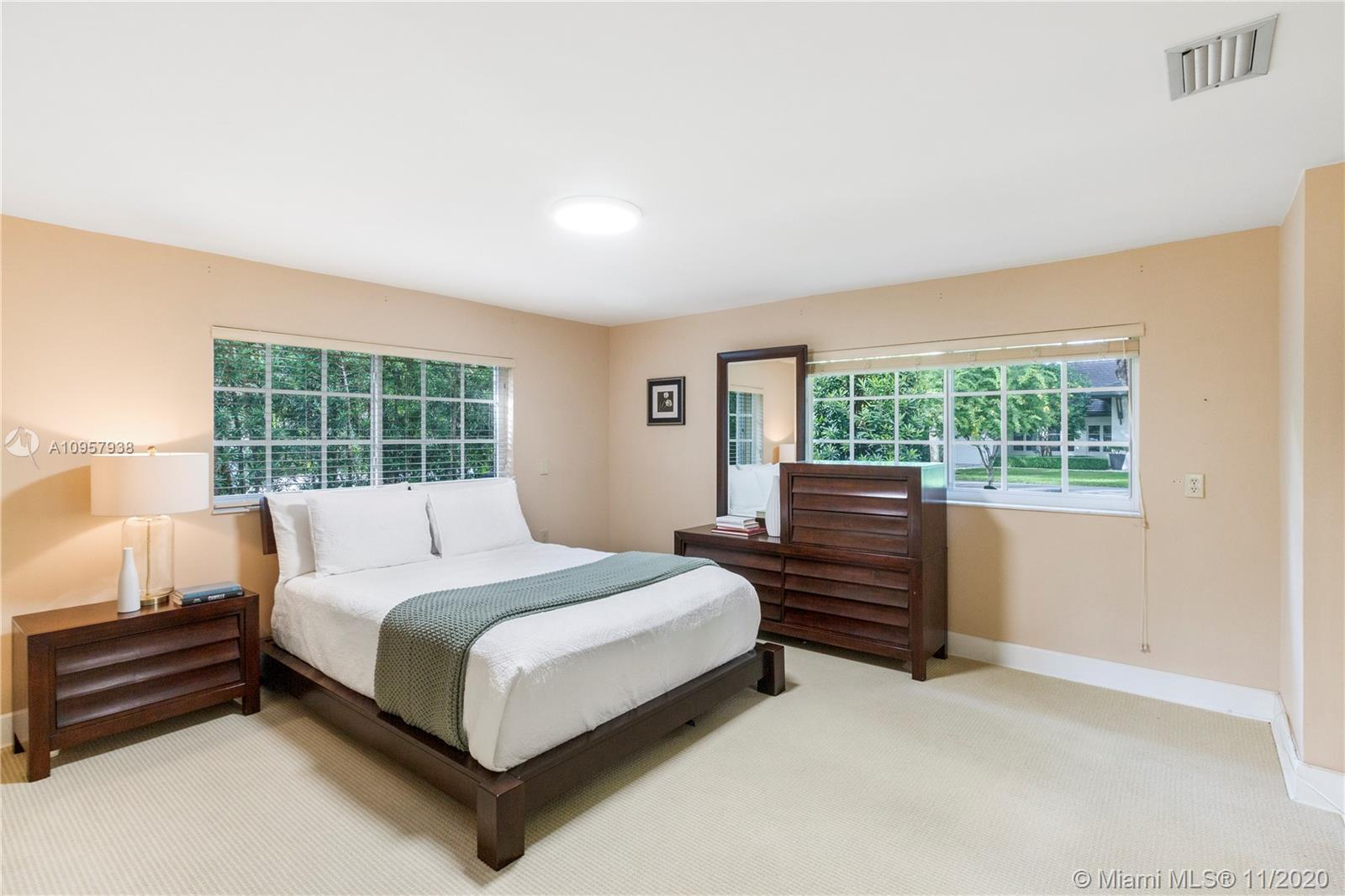 CORAL GABLES RIVIERA SEC - Residential