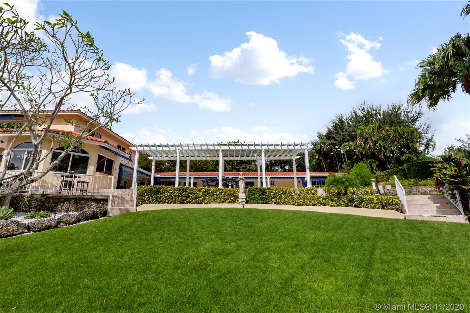 CORAL GABLES RIVIERA SEC - Residential