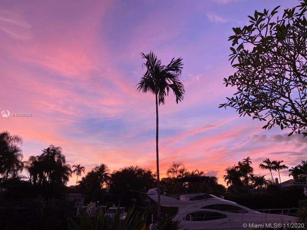 CORAL GABLES RIVIERA SEC - Residential