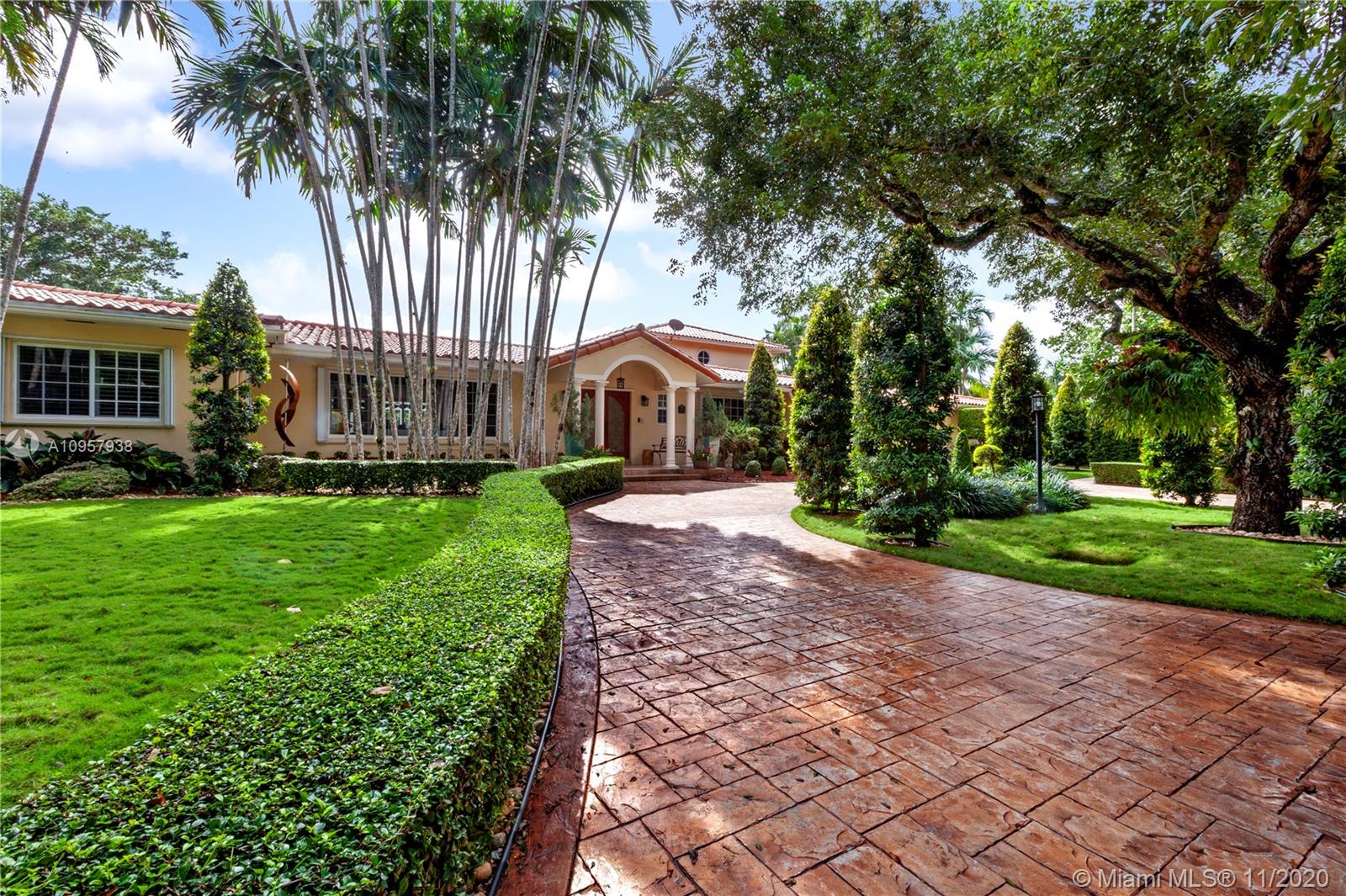 CORAL GABLES RIVIERA SEC - Residential