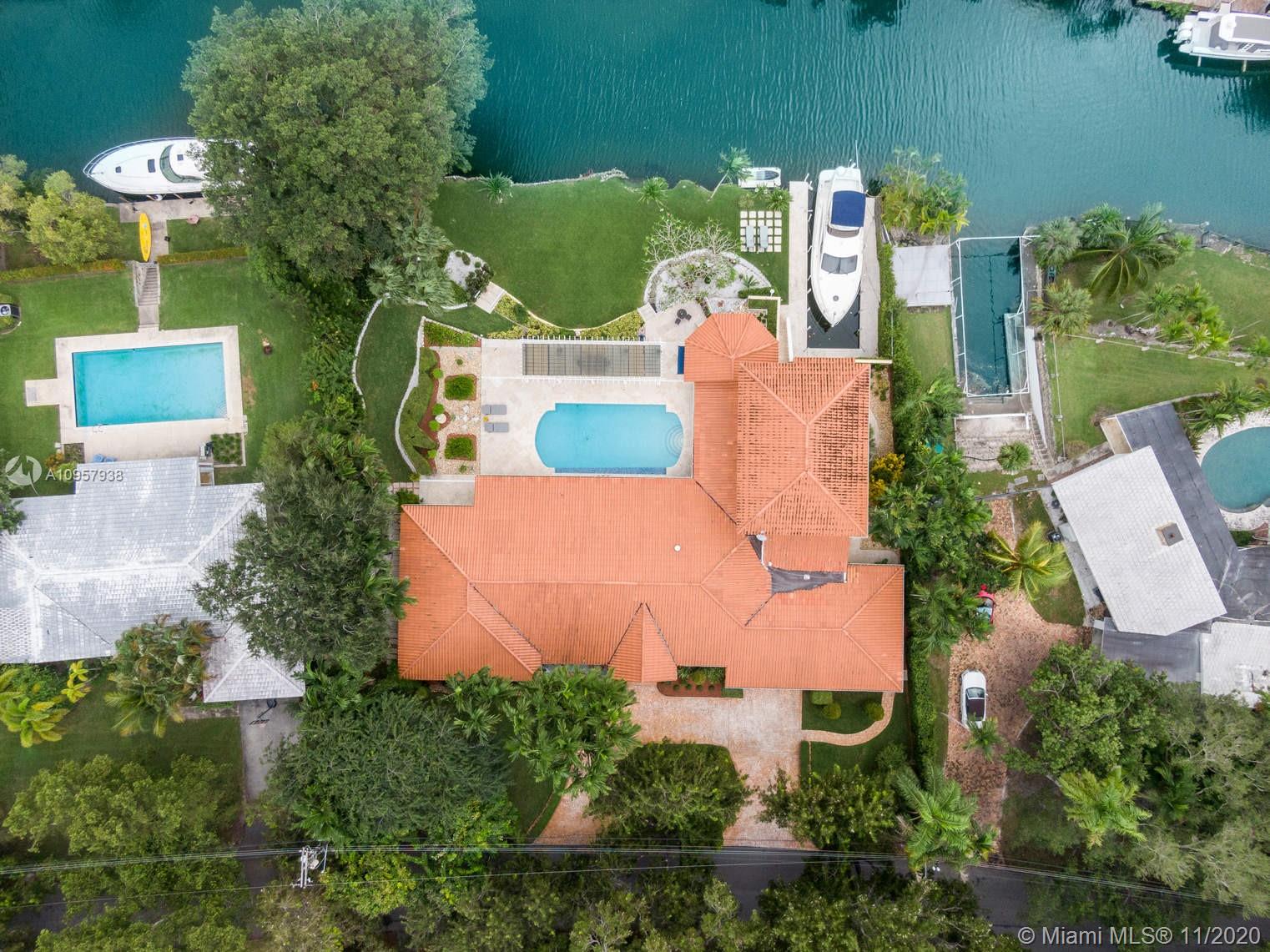 CORAL GABLES RIVIERA SEC - Residential