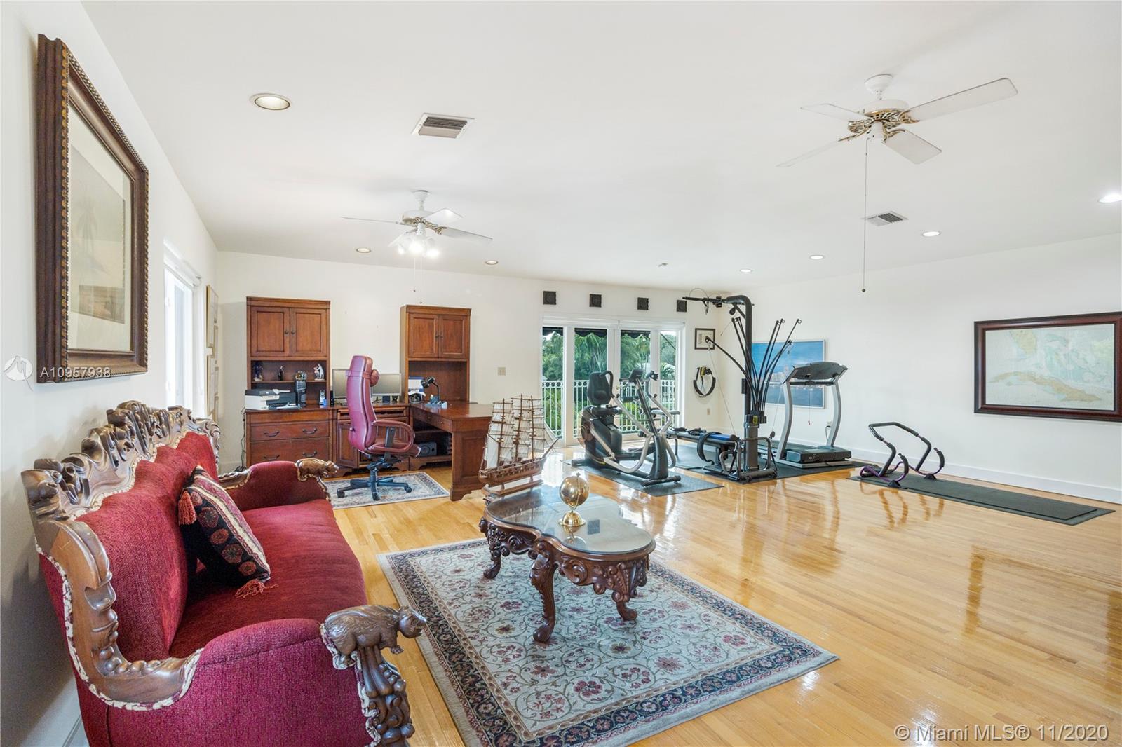 CORAL GABLES RIVIERA SEC - Residential