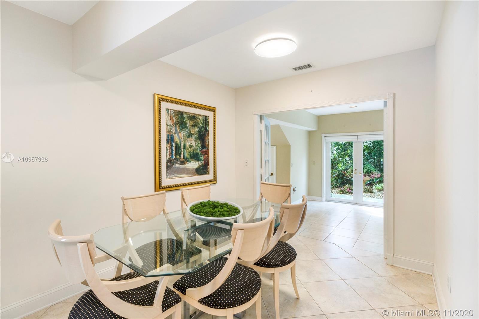 CORAL GABLES RIVIERA SEC - Residential