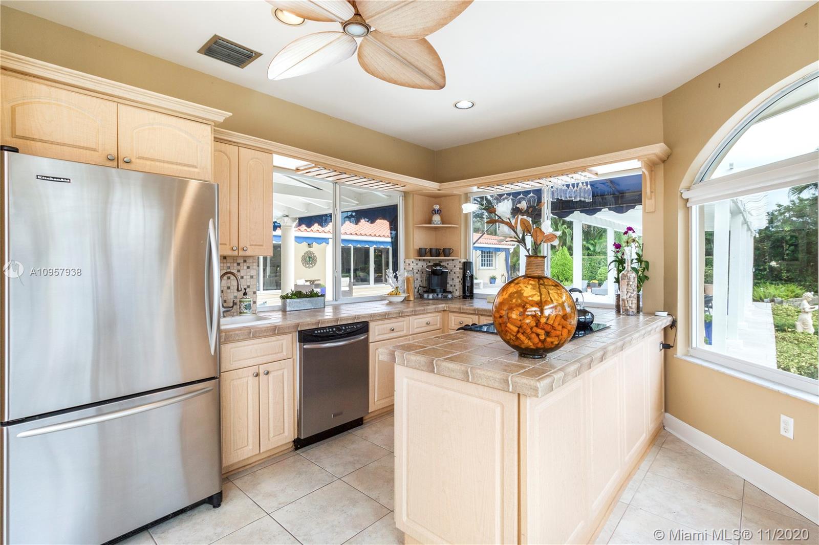 CORAL GABLES RIVIERA SEC - Residential