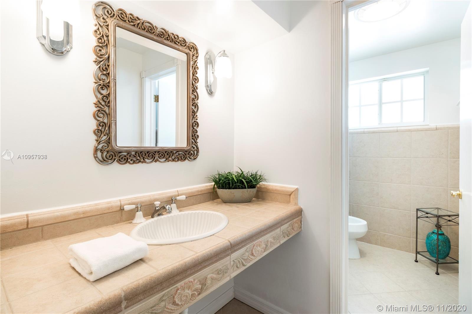 CORAL GABLES RIVIERA SEC - Residential