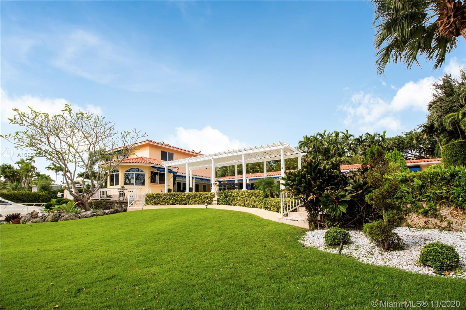 CORAL GABLES RIVIERA SEC - Residential