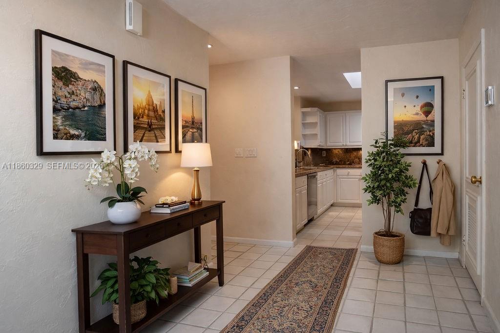 TOWNHOUSES OF EMERALD HIL - Residential