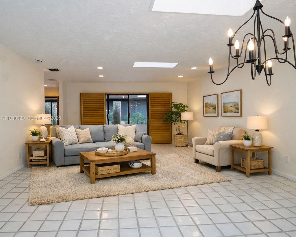 TOWNHOUSES OF EMERALD HIL - Residential