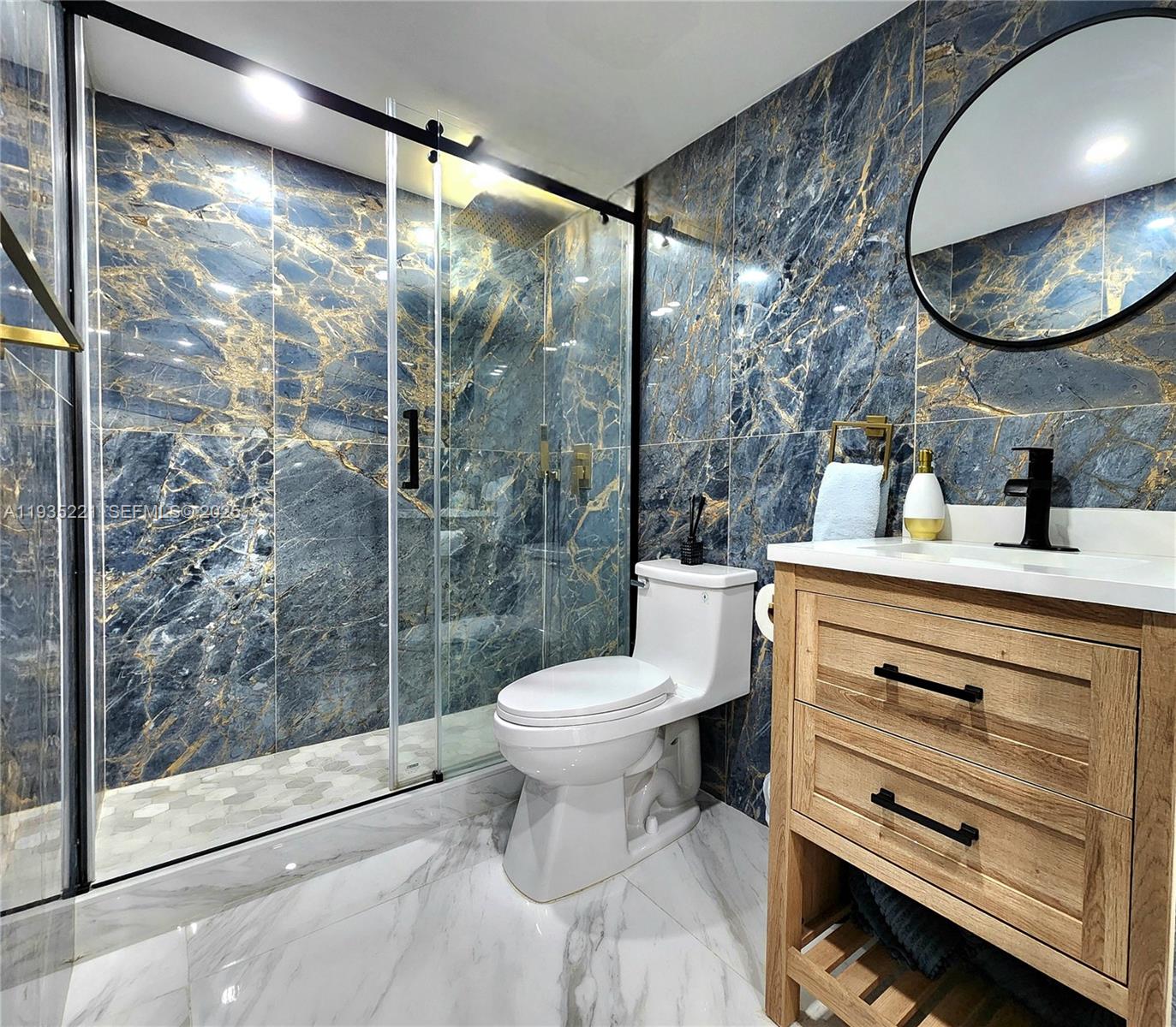 SEA AIR TOWERS CONDO - Residential