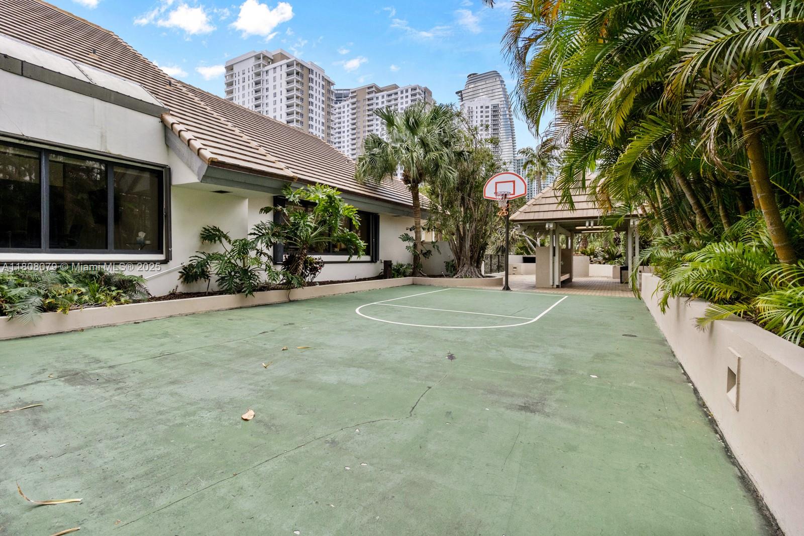 BRICKELL KEY ONE CONDO - Residential