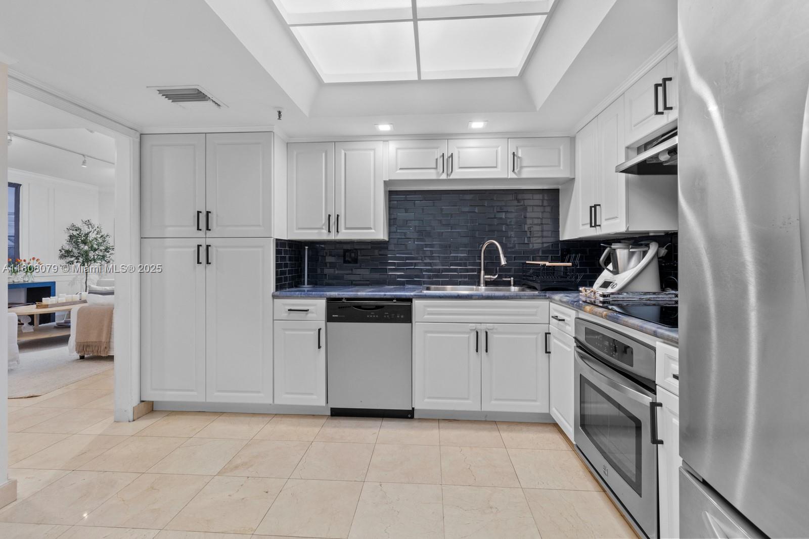 BRICKELL KEY ONE CONDO - Residential