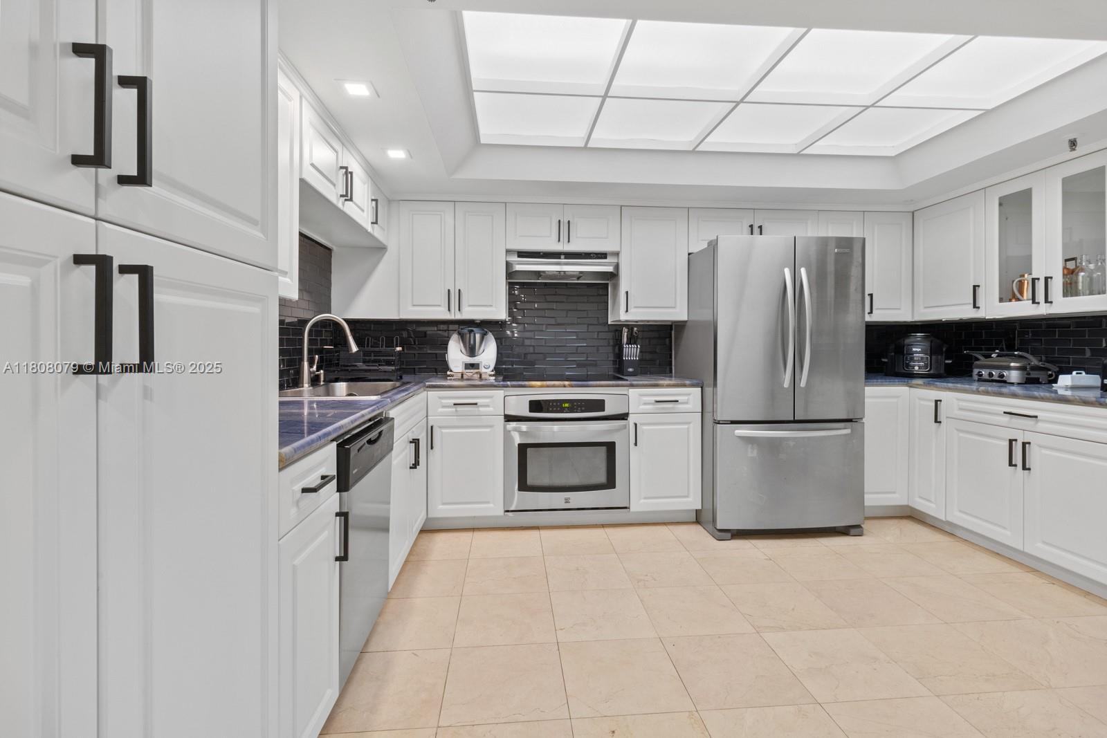 BRICKELL KEY ONE CONDO - Residential