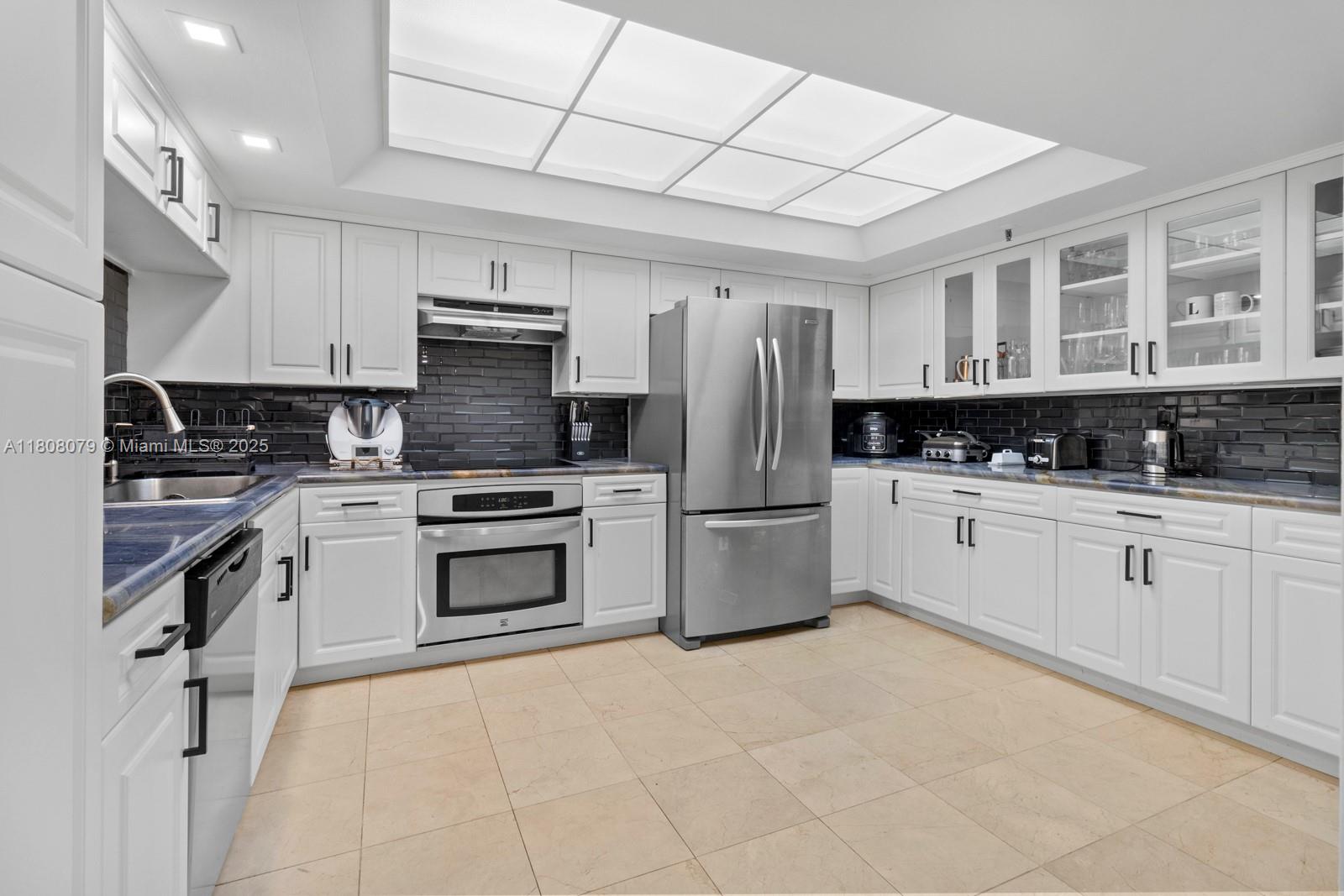 BRICKELL KEY ONE CONDO - Residential