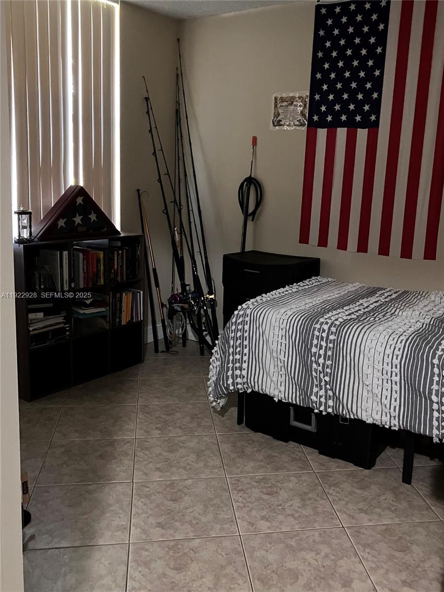 VILLAS AT MEADOW LAKES CO - Residential