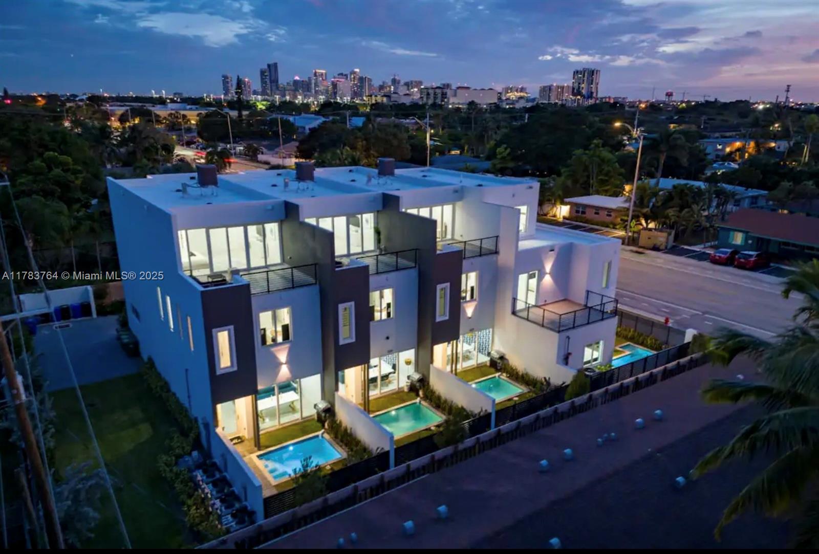 Property for Sale at 1220 Ne 15th Ave, Fort Lauderdale, Broward County, Florida - Bedrooms: 17 
Bathrooms: 13  - $5,800,000