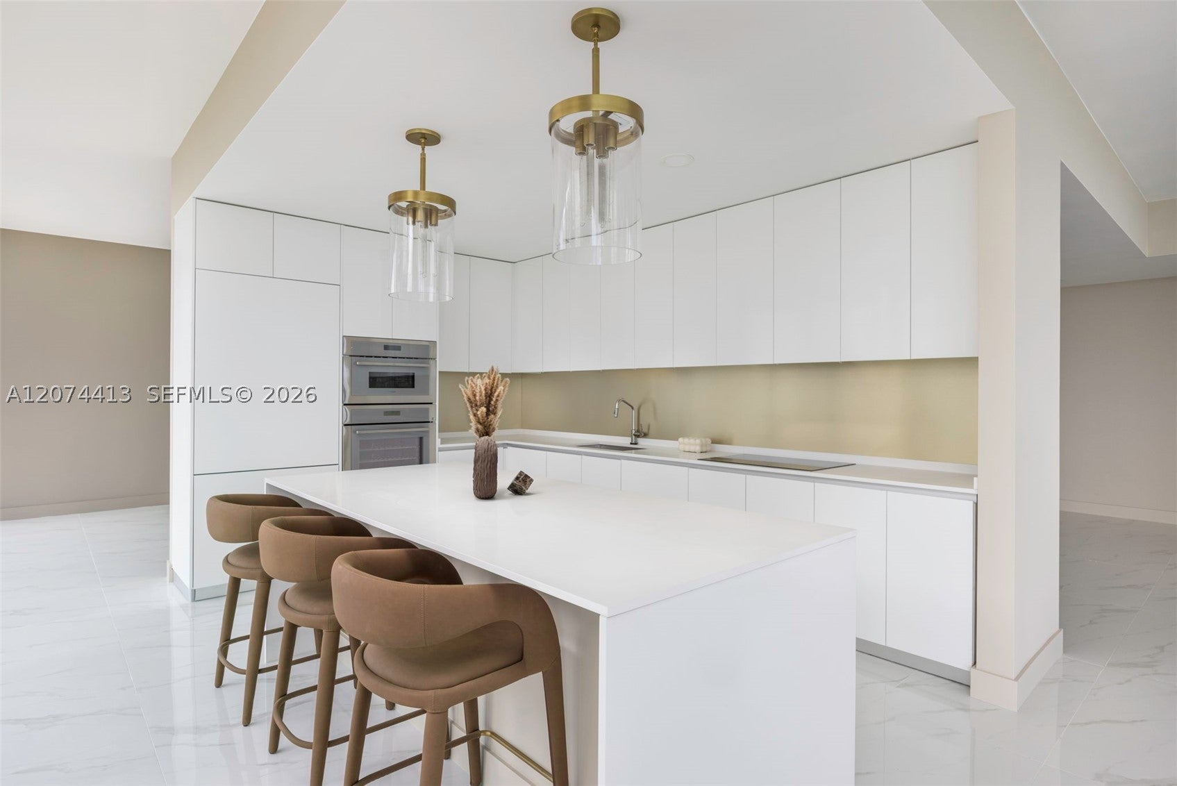 700 NE 24th St PH-5904