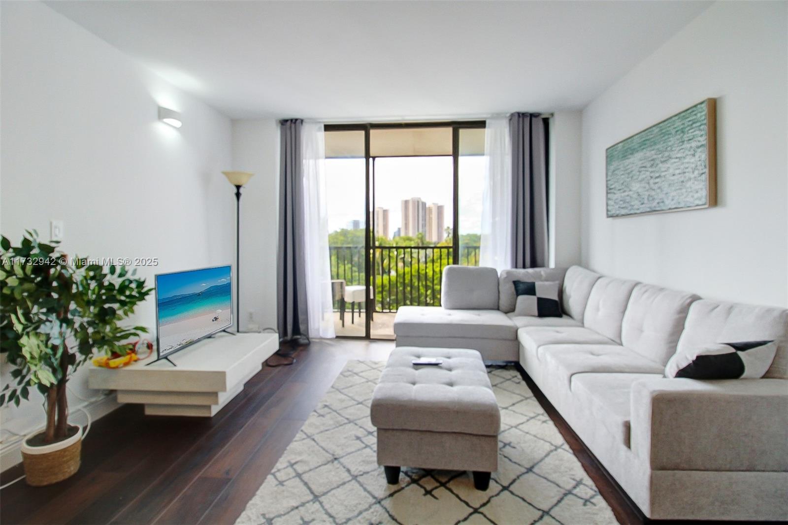 Rental Property at 3401 N Country Club Dr 614, Aventura, Miami-Dade County, Florida - Bedrooms: 2 
Bathrooms: 2  - $2,200 MO.