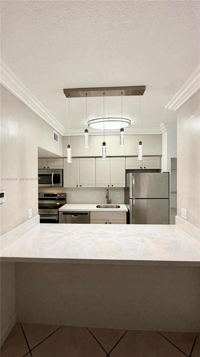 LINCOLN VIEW CONDO - Residential