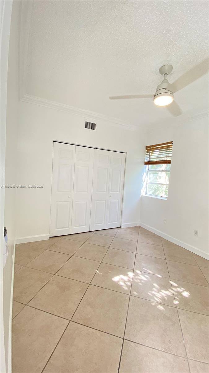 LINCOLN VIEW CONDO - Residential