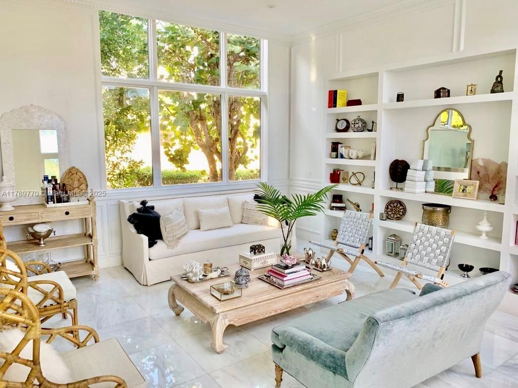 Rental Property at 103 E Enid Dr 2, Key Biscayne, Miami-Dade County, Florida - Bedrooms: 4 
Bathrooms: 4  - $13,000 MO.