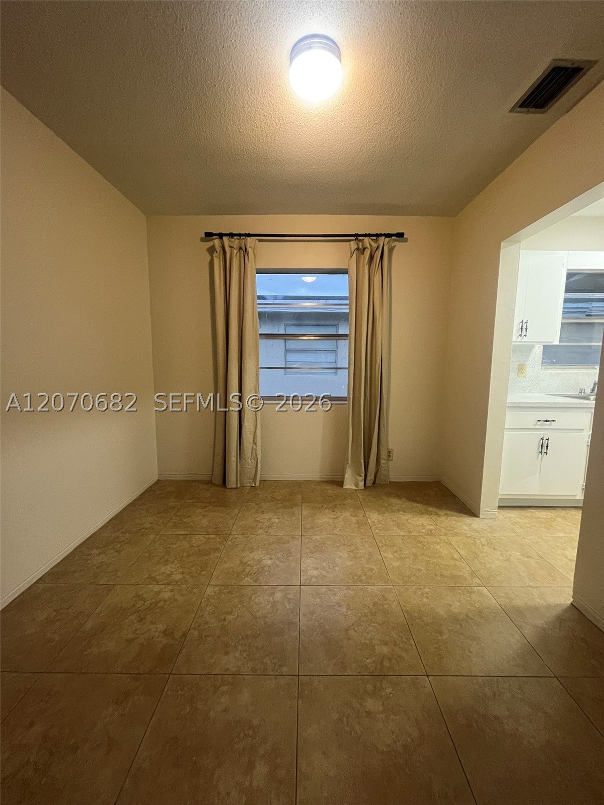 5706-5708 Lincoln St 1-2
