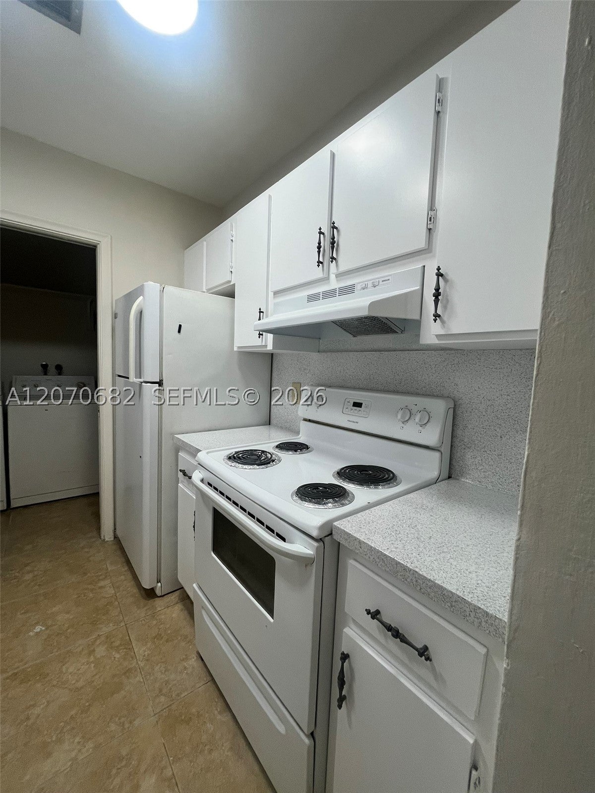 5706-5708 Lincoln St 1-2