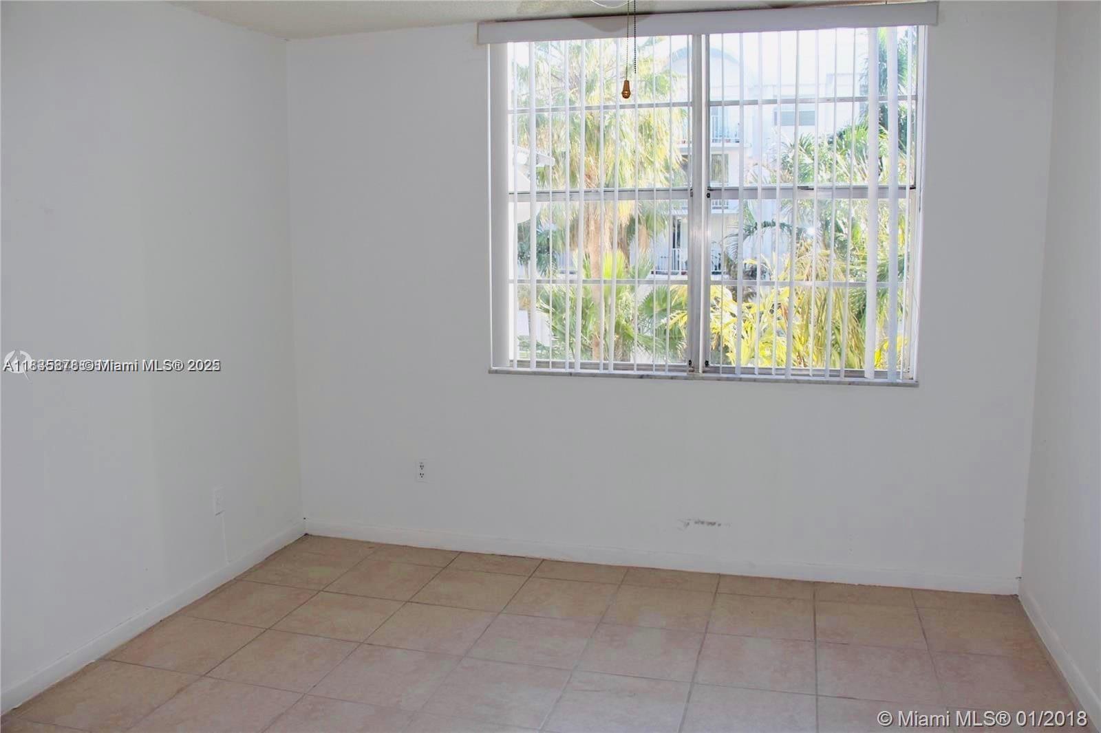 486 NW 165th Street Rd 404