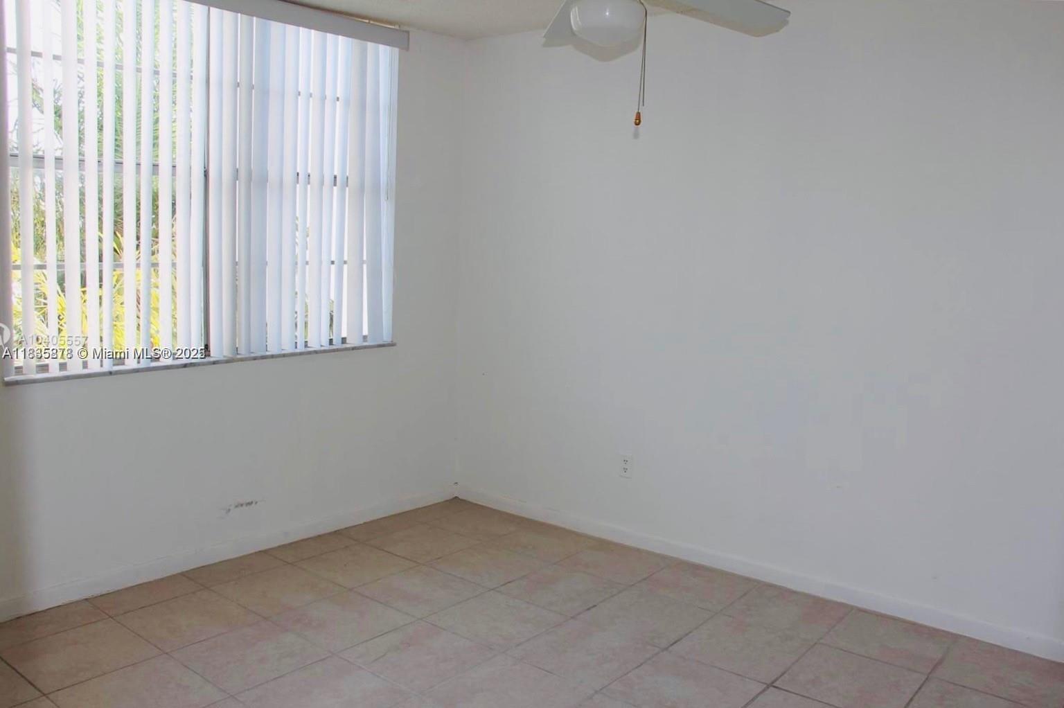 486 NW 165th Street Rd 404
