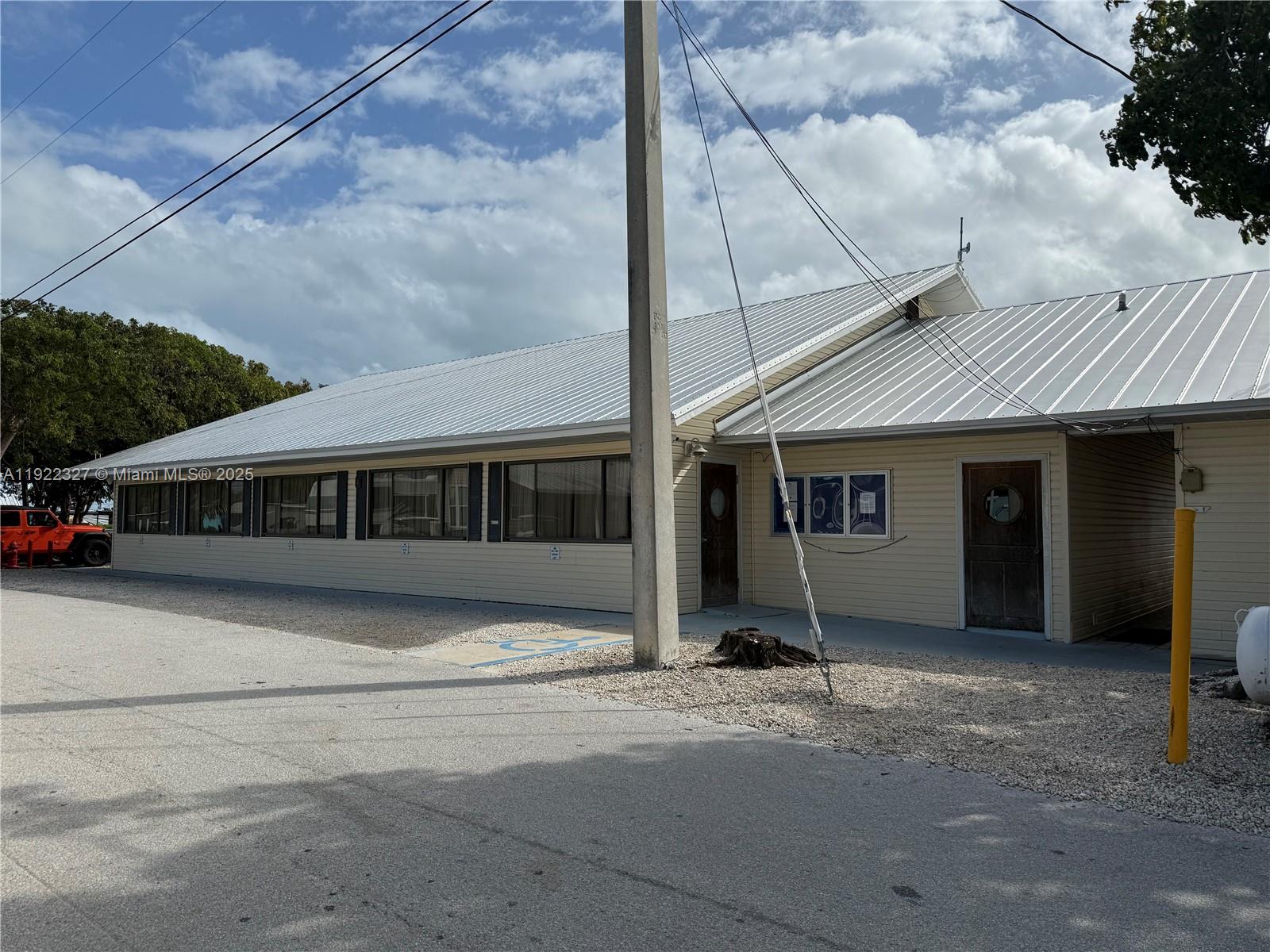 CALUSA CAMPGROUND - Land