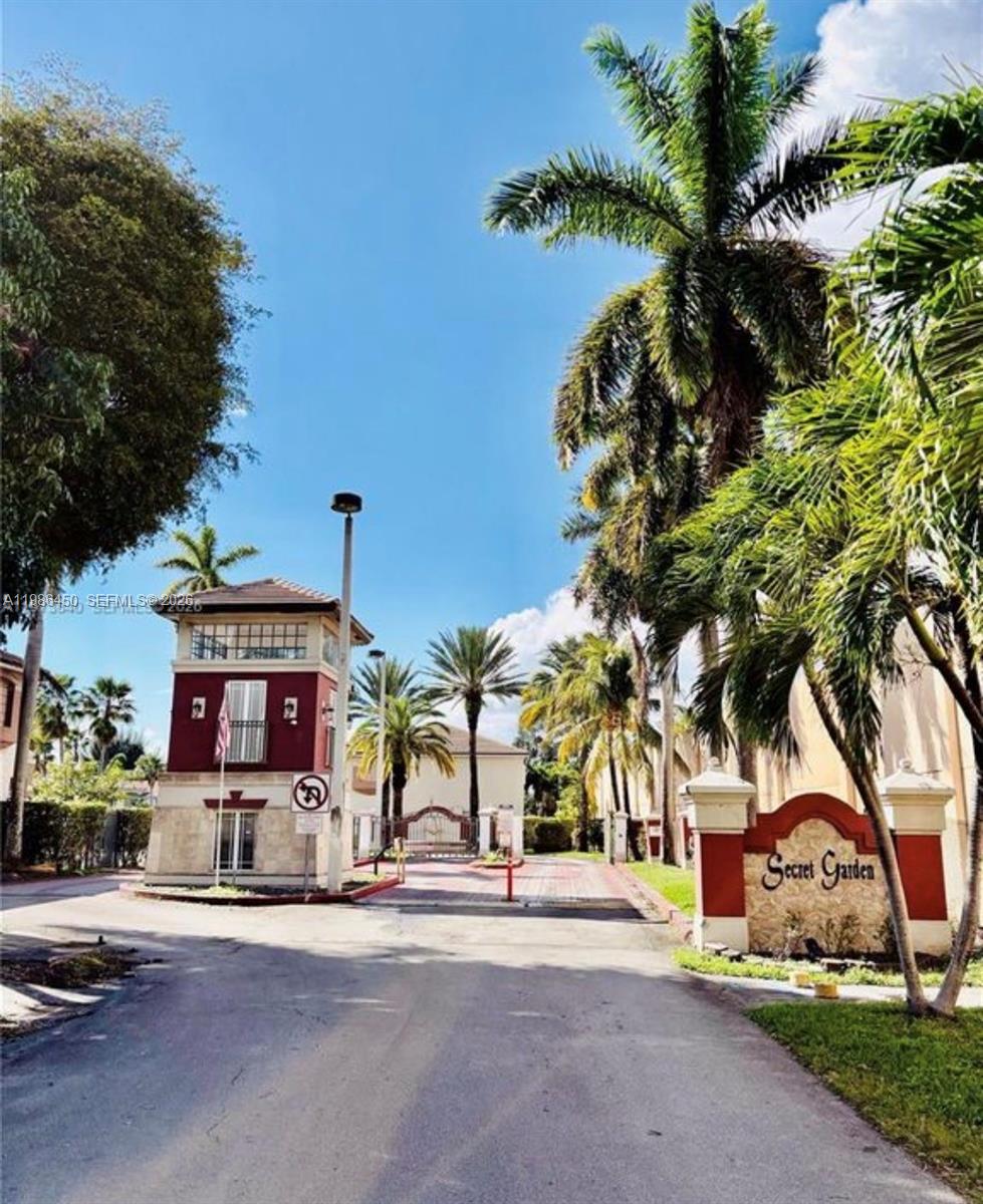 SECRET GARDEN CONDO - Residential