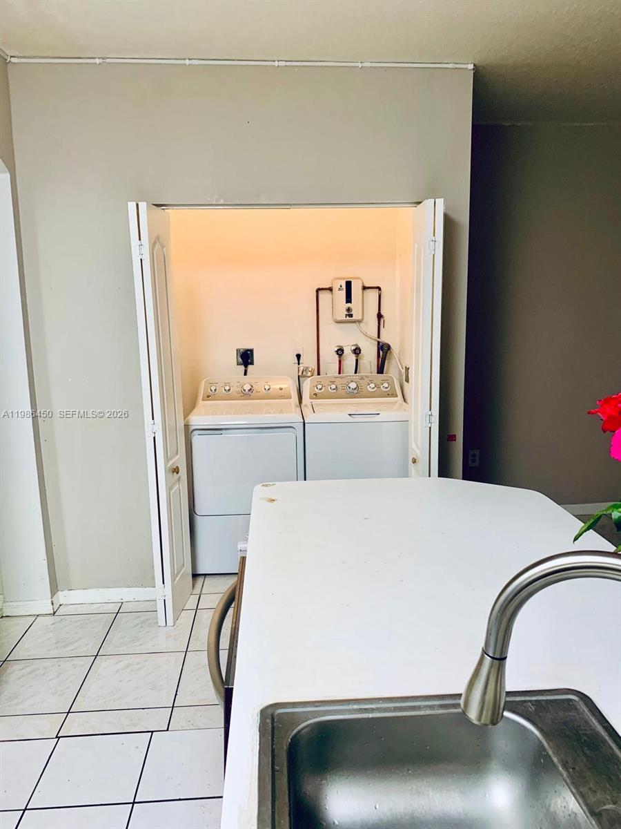 SECRET GARDEN CONDO - Residential