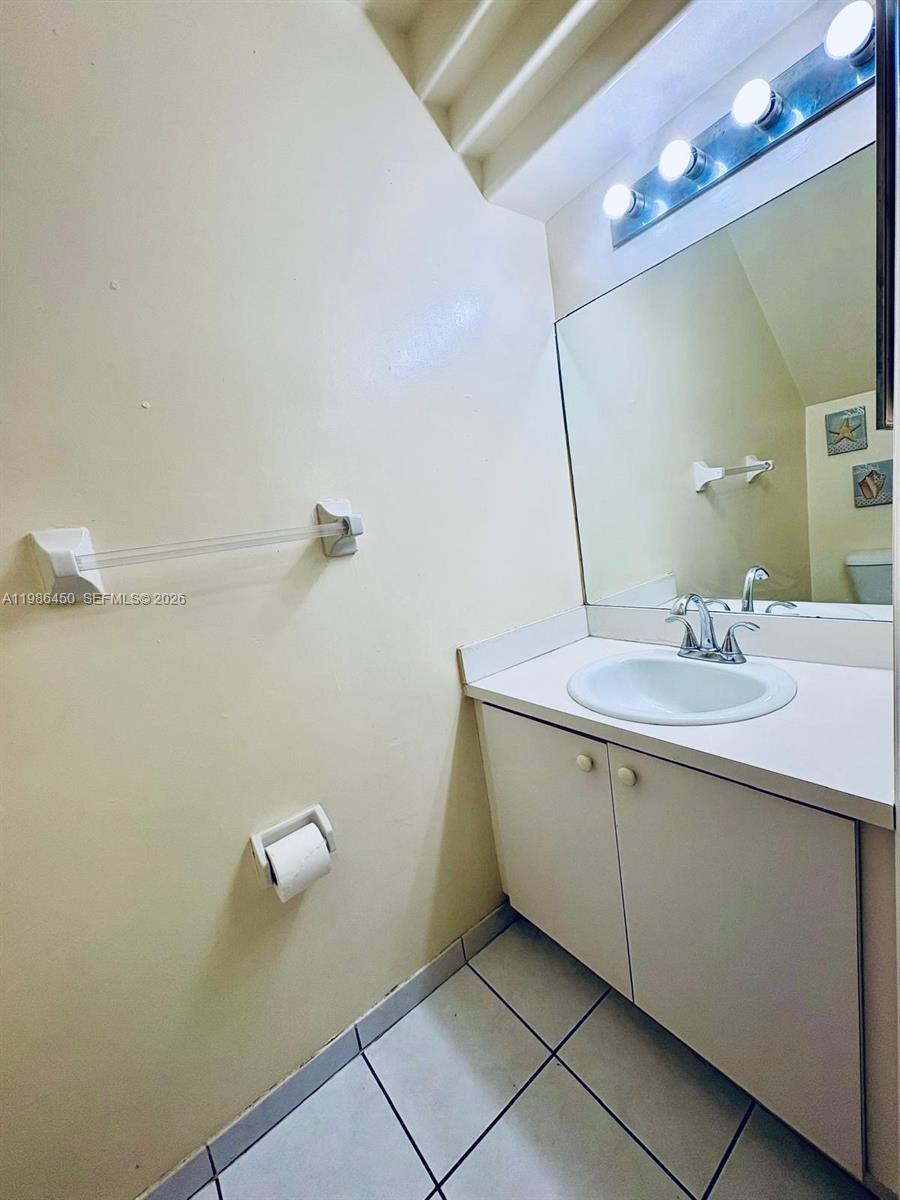 SECRET GARDEN CONDO - Residential