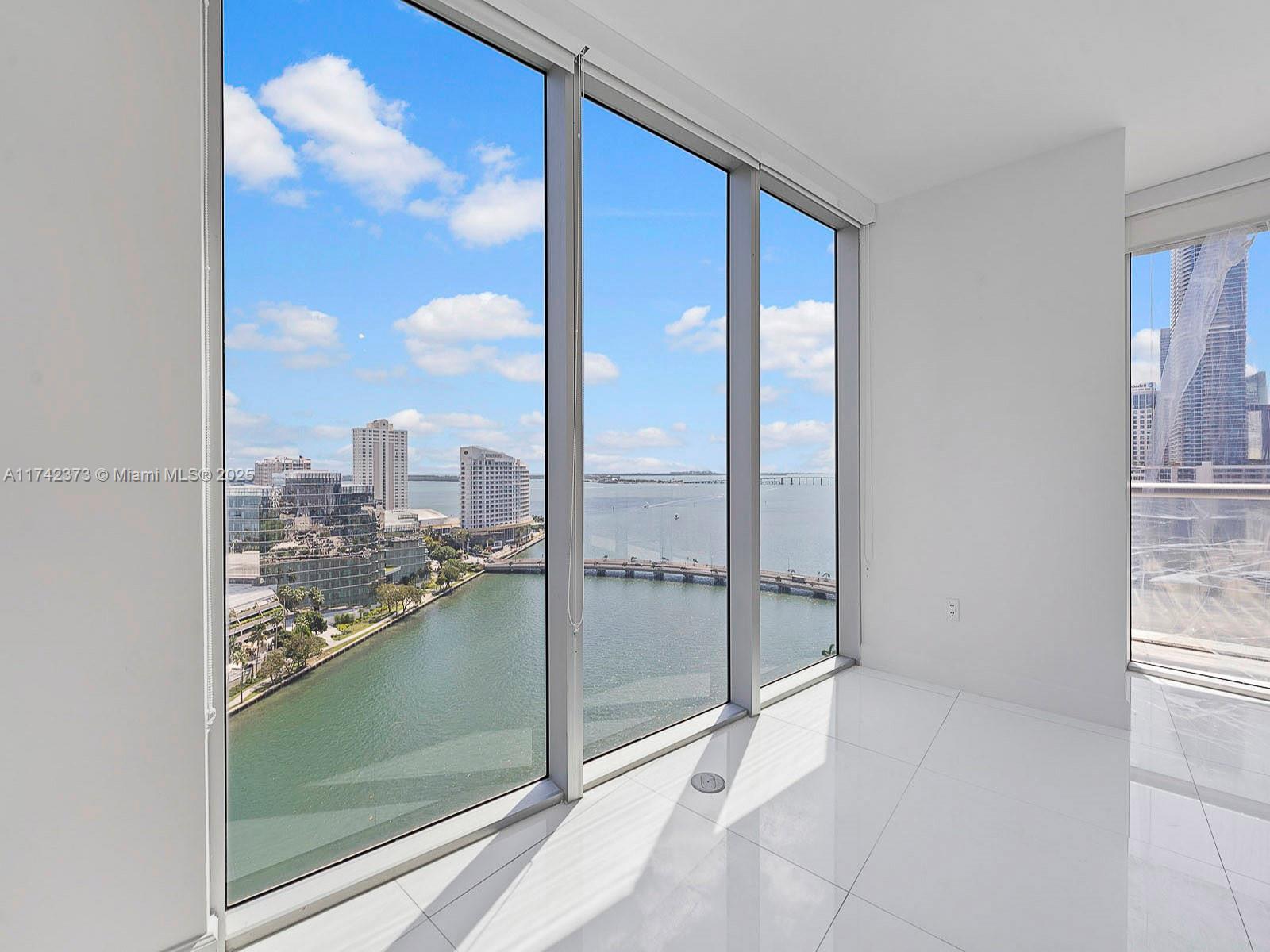 495 Brickell Ave 1801