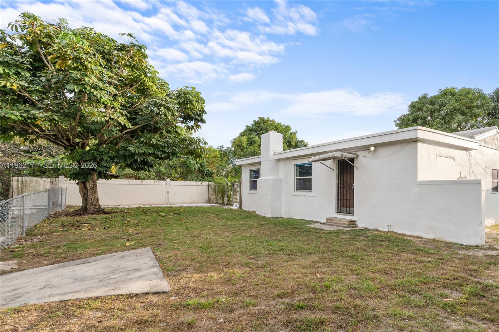 REV PLAT OF BRANDON PARK - Residential Income