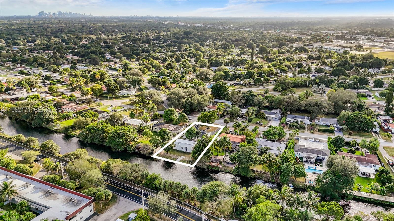 REV PLAT OF BRANDON PARK - Residential Income