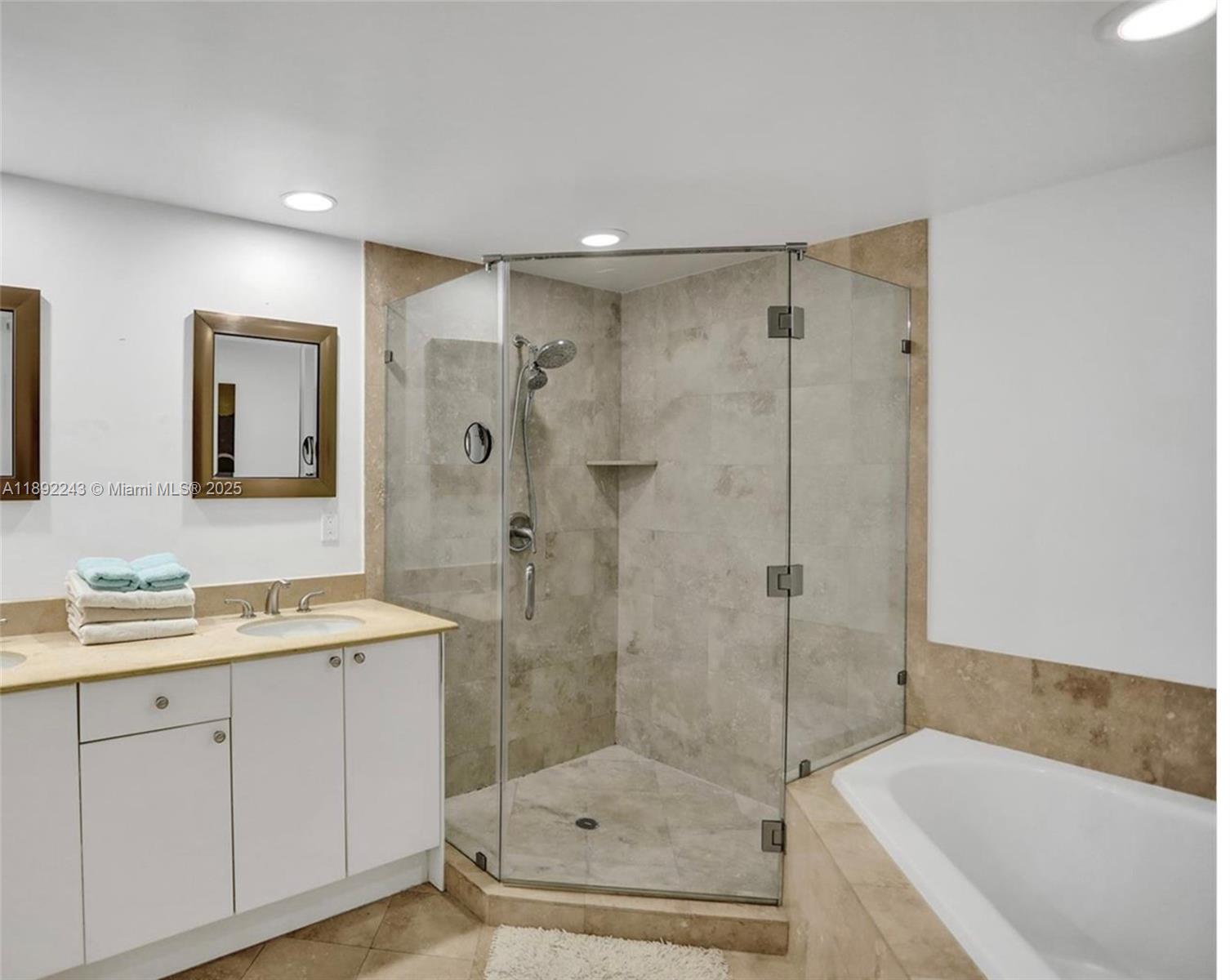 DUO CONDOMINIUM EAST - Residential Lease