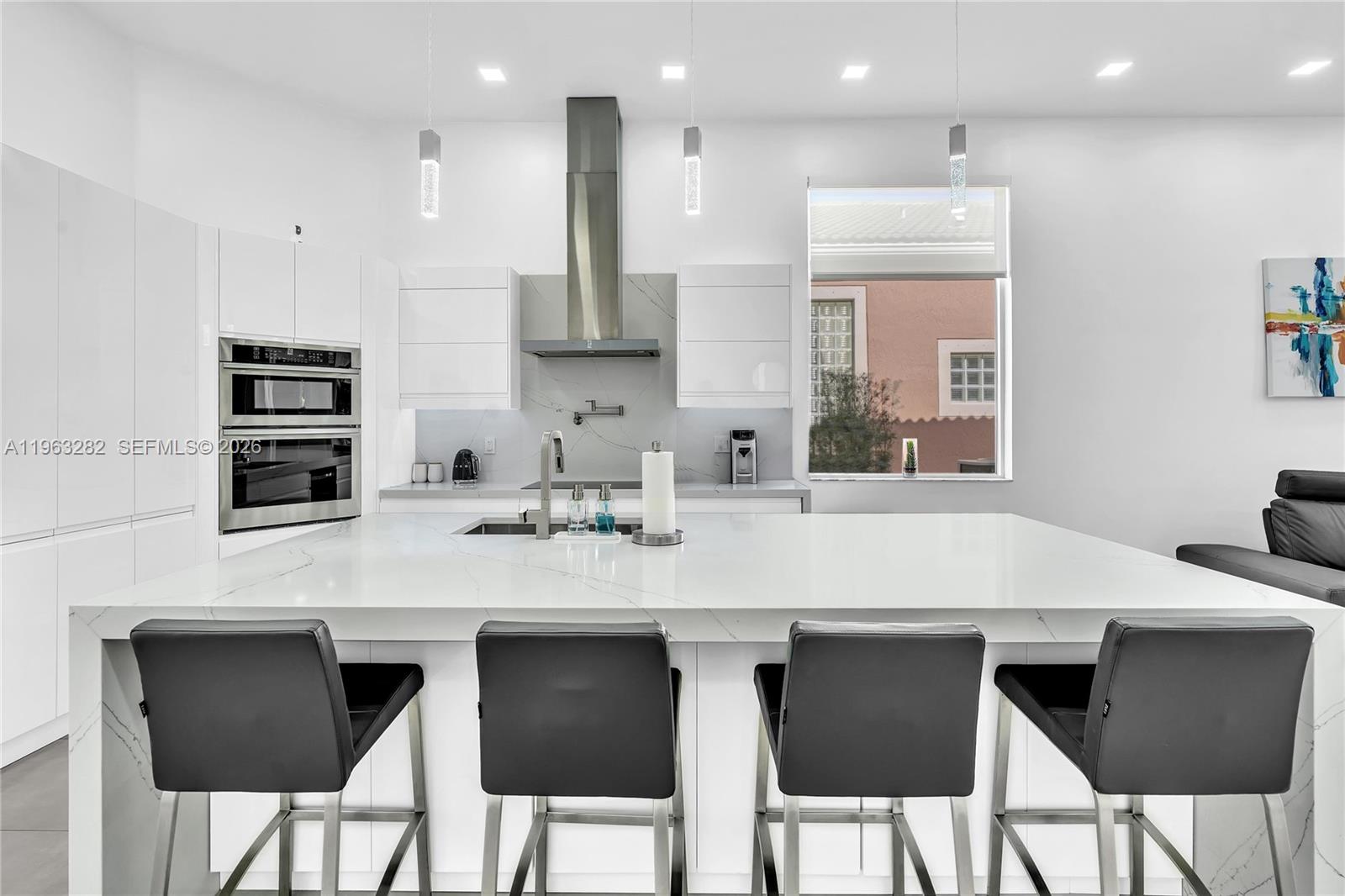 HERON BAY FOUR - Residential