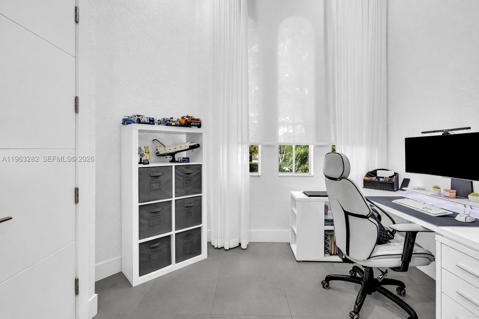 HERON BAY FOUR - Residential