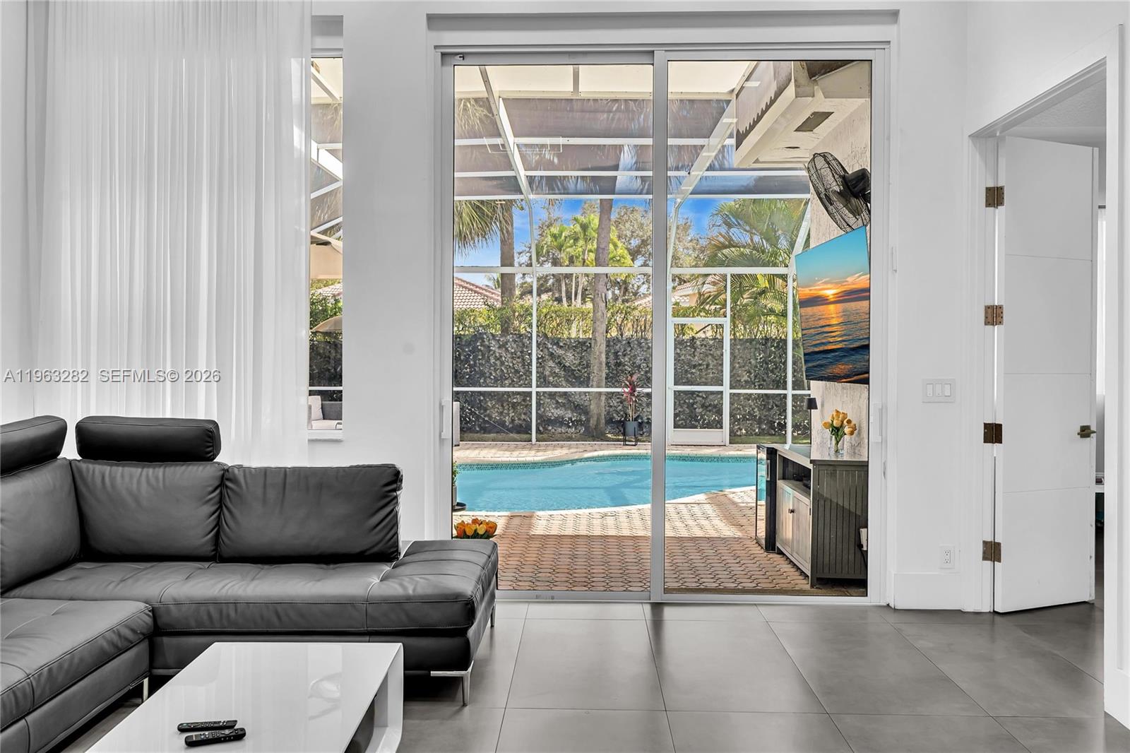 HERON BAY FOUR - Residential