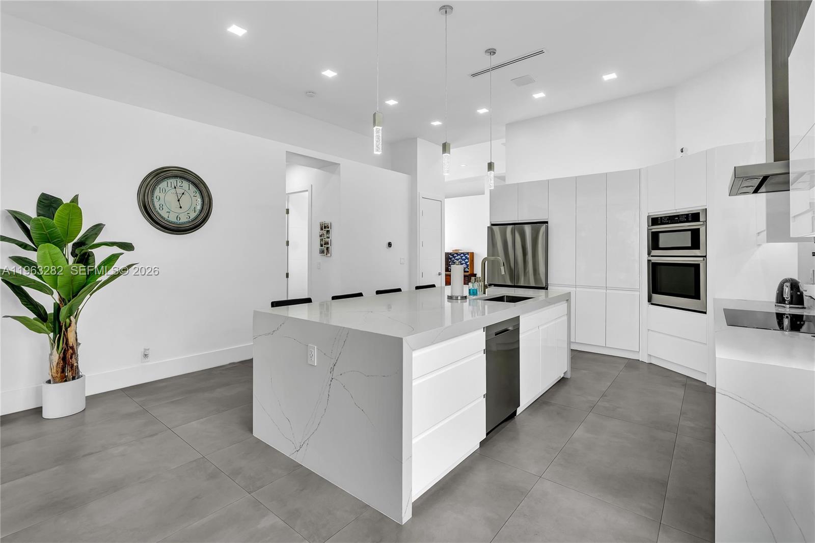 HERON BAY FOUR - Residential