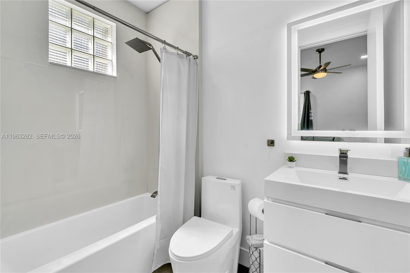 HERON BAY FOUR - Residential