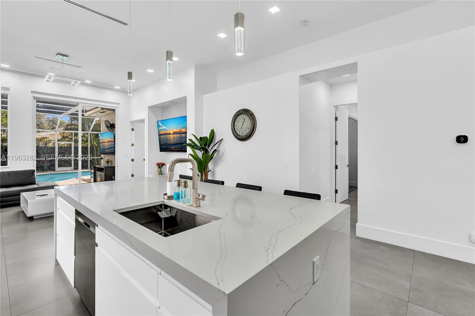 HERON BAY FOUR - Residential