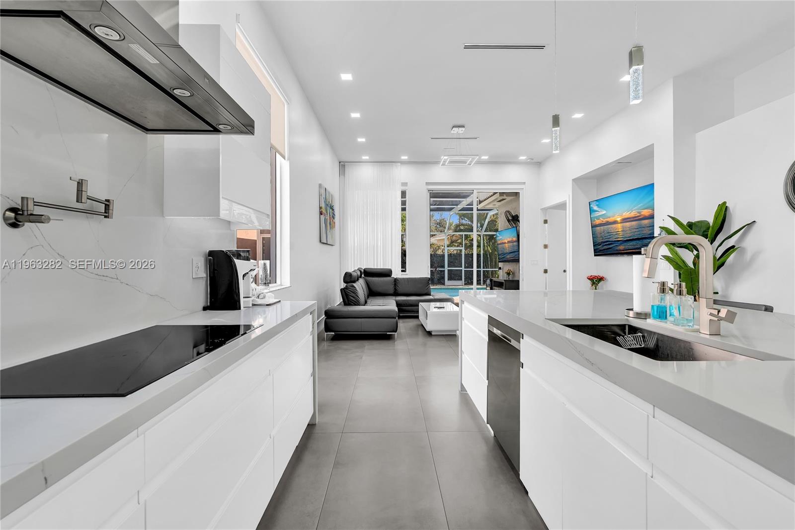 HERON BAY FOUR - Residential