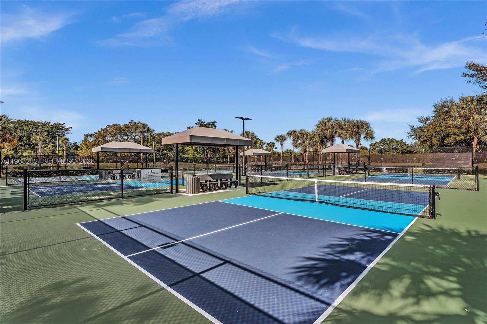 HERON BAY FOUR - Residential