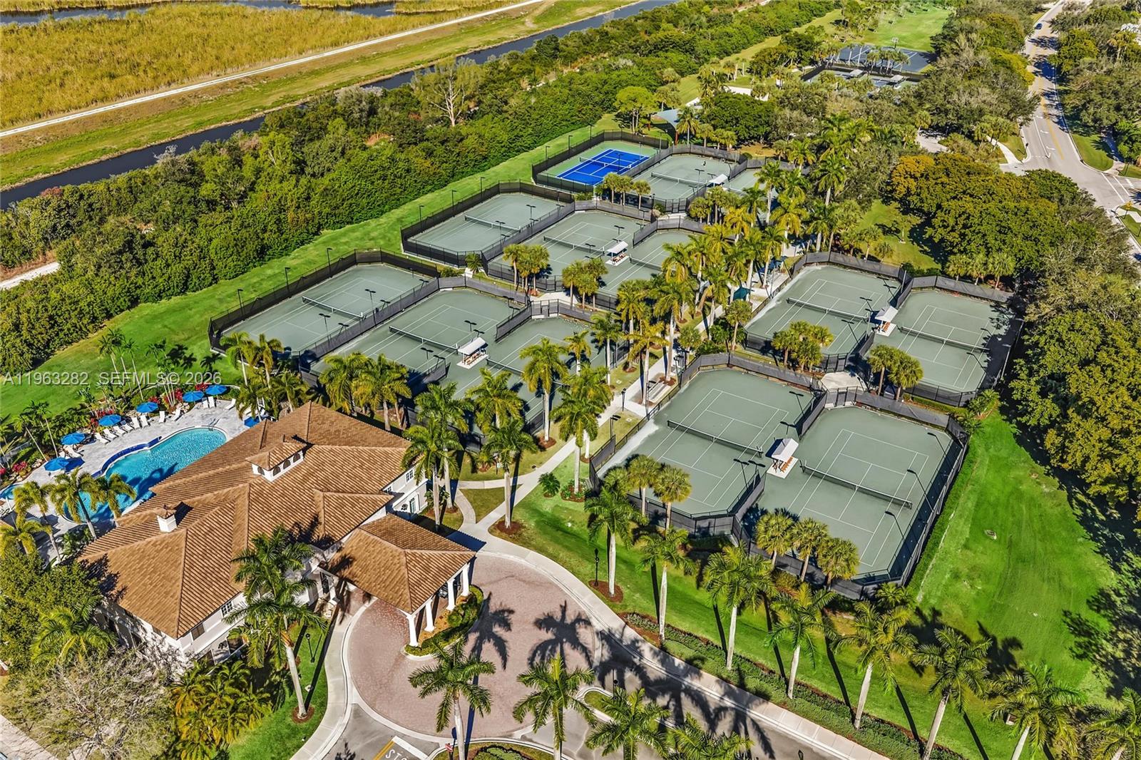 HERON BAY FOUR - Residential